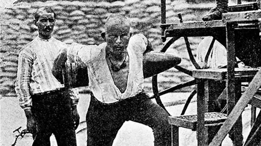 Seyit Onbaşı Soyadı Nedir?