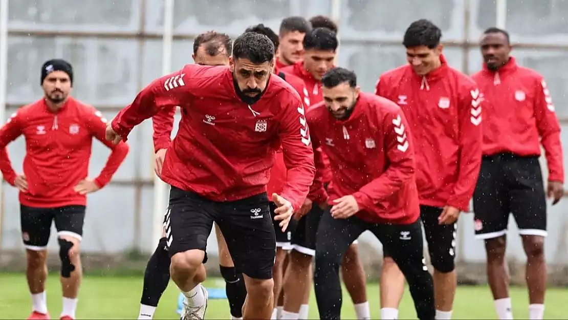 Sivasspor, Galatasaray mesaisinde