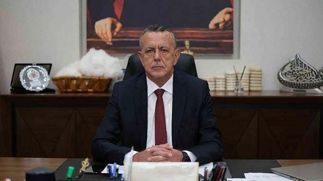 Söke Ovası'nda pamuk üreticileri susuzluk tehdidiyle mücadele ediyor, acil yardım çağrısı yapıldı.