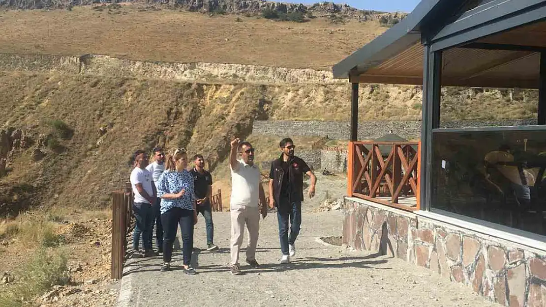 Susuz Şelalesi'nde yapılan düzenlemelerle turizm ve keyif dolu deneyimler artıyor!