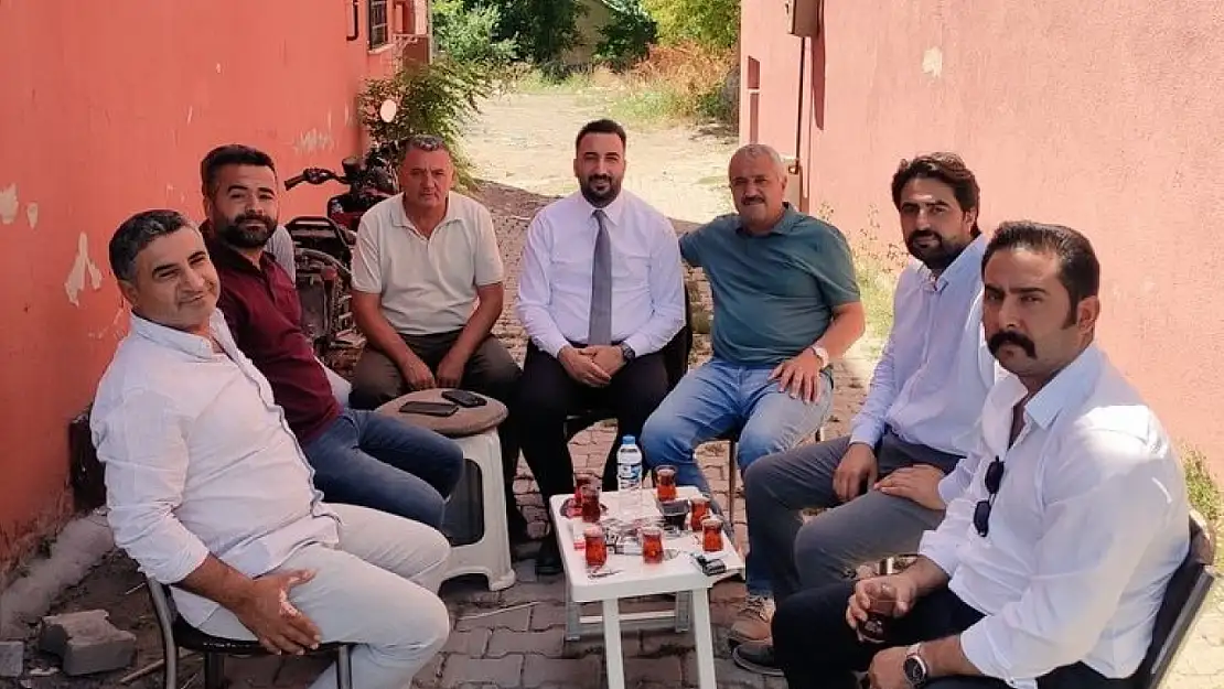 Taşlıçay çarşısında AK Parti ilçe teşkilatından esnaf ziyareti