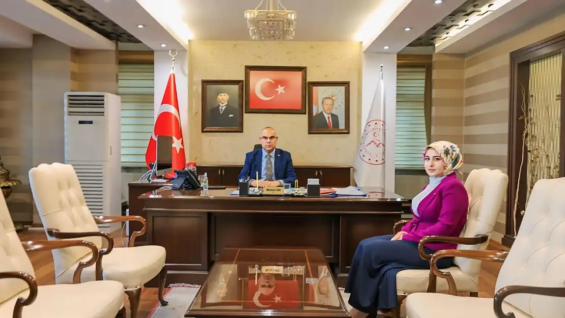 Taşlıçay'ın yeni kaymakamı görevine başladı