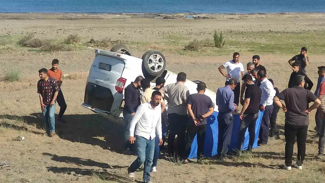 Tatvan'da Meydana Gelen Trafik Kazasında 2 Kişi Yaralandı
