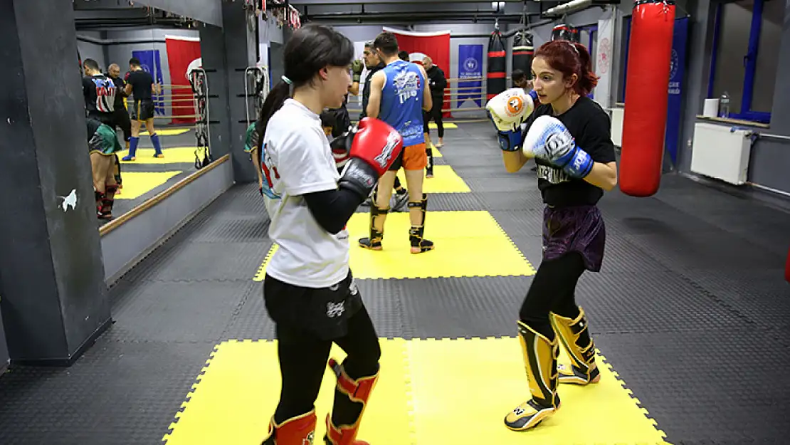 Tatvanlı kardeşler Muaythai ve Kick Boksta zirveyi hedefliyor