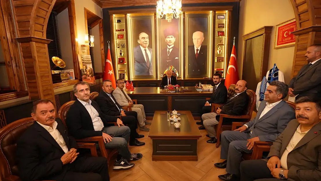 TBMM Başkanvekili Celal Adan, MHP Erzurum İl Başkanlığını Ziyaret Etti