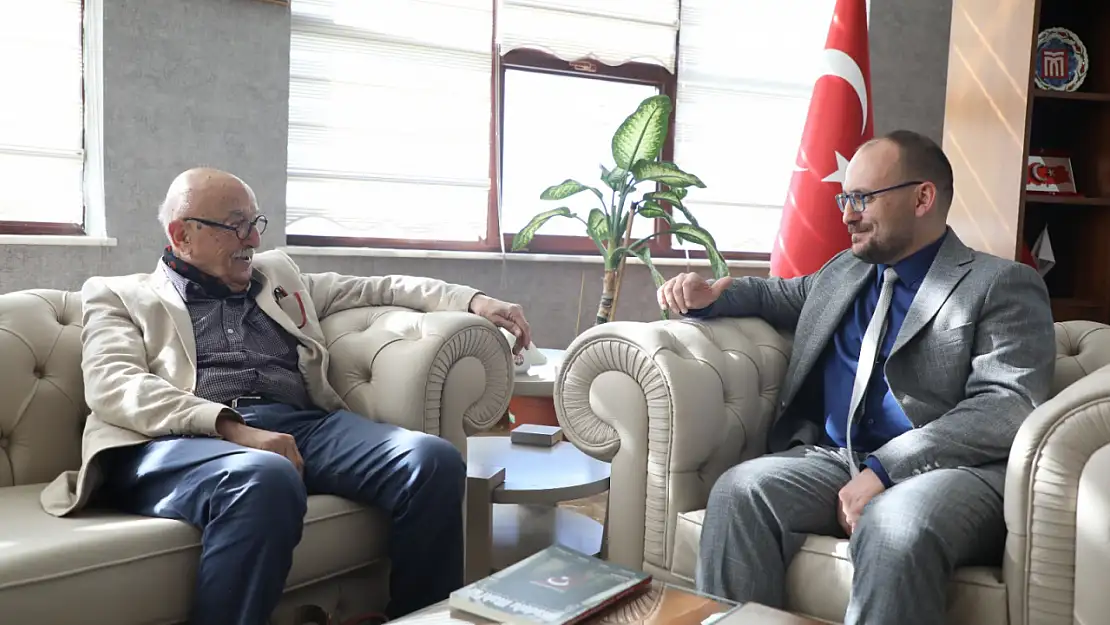 Tiyatro Sanatçısı Cengiz Tünay'dan Rektör Prof. Dr. Mustafa Alican'a Ziyaret