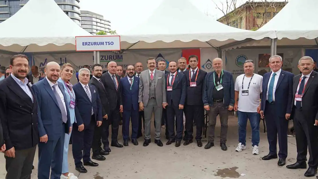 TOBB Başkanı Hisarcıklıoğlu, Erzurum'un yöresel ürünlerini tanıttı ve 2025 turizm hedeflerini inceledi