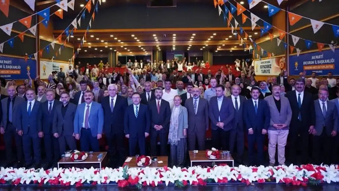 Tortum'da AK Parti Danışma Meclisi Toplantısı Yoğun Katılımla Gerçekleşti