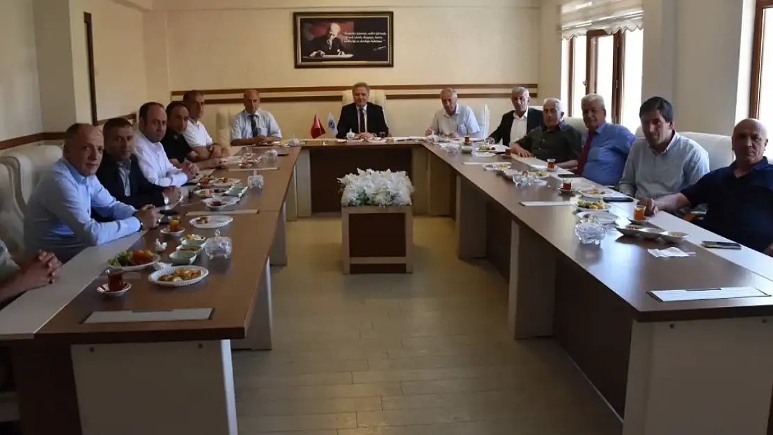 Tortum'da Olağanüstü Meclis Toplantısı: Gelecek İçin Kritik Adımlar Atıldı
