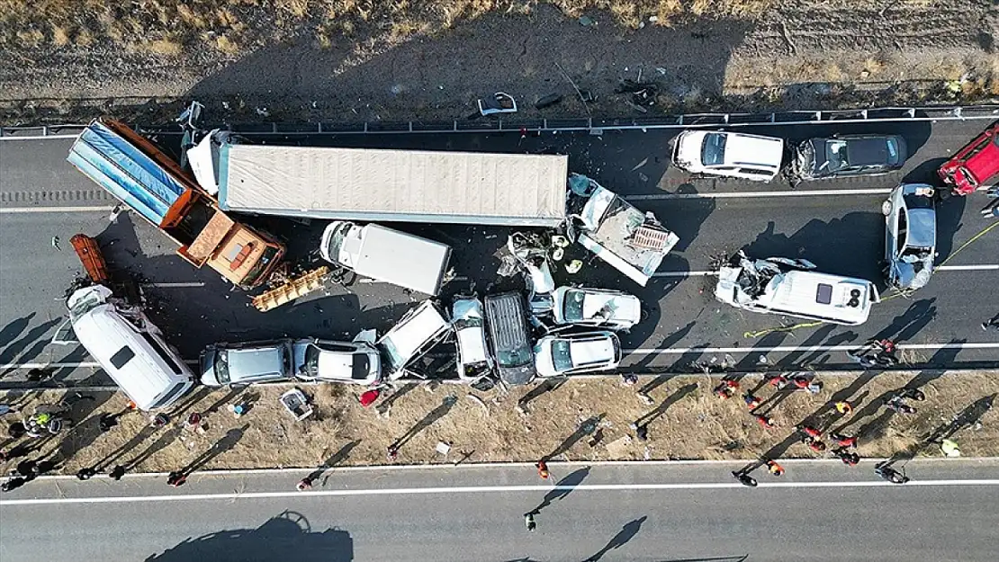 Türkiye'de 2024'te trafik kazalarında 2 bin 713 kişi öldü