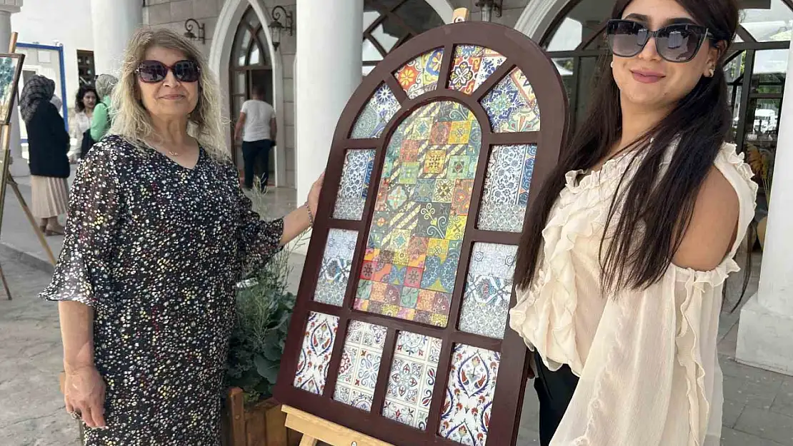 Tuşba'da Aile Destek Merkezleri sergisinde kadınların el emeği göz nuru eserleri ilgi topladı