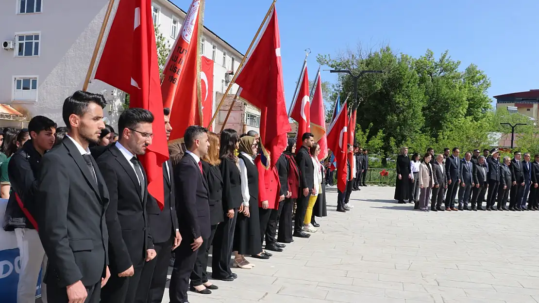 Tutak 19 Mayıs'ı resmi törenle karşıladı
