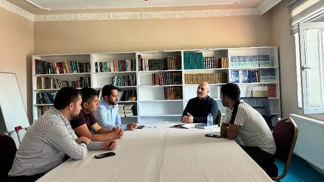 Tutak'ta din görevlileri kitaplarla buluşuyor