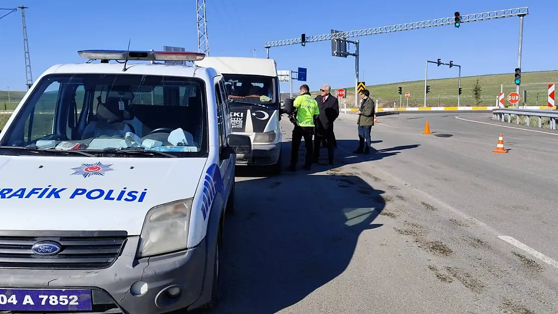 Tutak'ta öğrenci servislerine sıkı denetim gerçekleştirildi