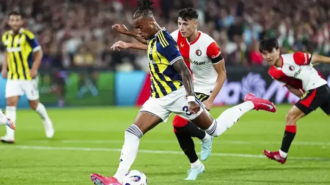 UEFA Şampiyonlar Ligi Fenerbahçe-Feyenoord maçı ne zaman, saat kaçta, hangi kanalda? FENERBAHÇE - FEYENOORD MAÇI ŞİFRESİZ KANALDA MI?
