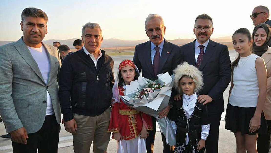 Ulaştırma ve Altyapı Bakanı Abdulkadir Uraloğlu Iğdır'da