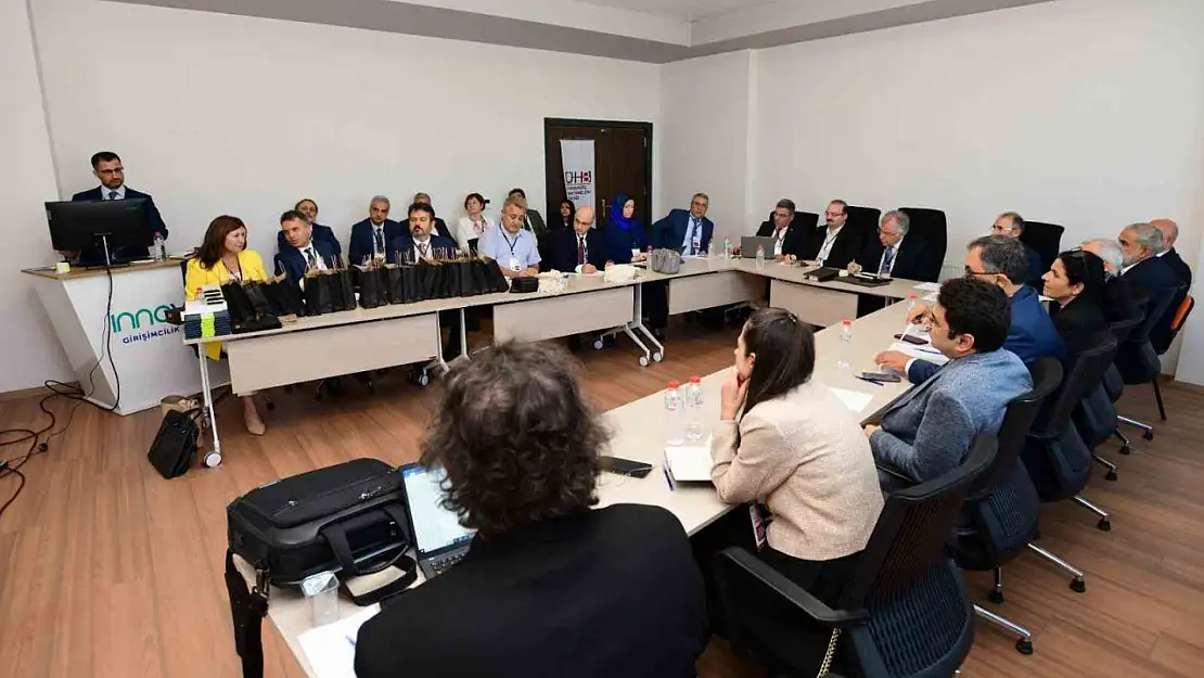 Üniversite Hastaneler Birliği Çalıştayı, Van Yüzüncü Yıl Üniversitesi'nde 43 üniversitenin katılımıyla yapıldı