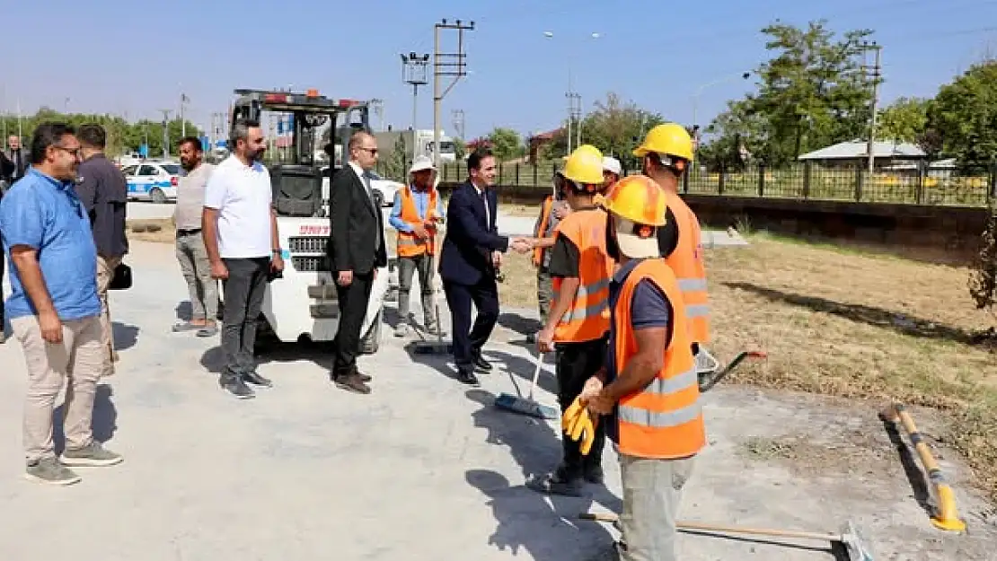 Vali Ahmet Karakaya, 1071 Malazgirt Zaferi ve Ahlat Şenlikleri Hazırlıklarını İnceledi