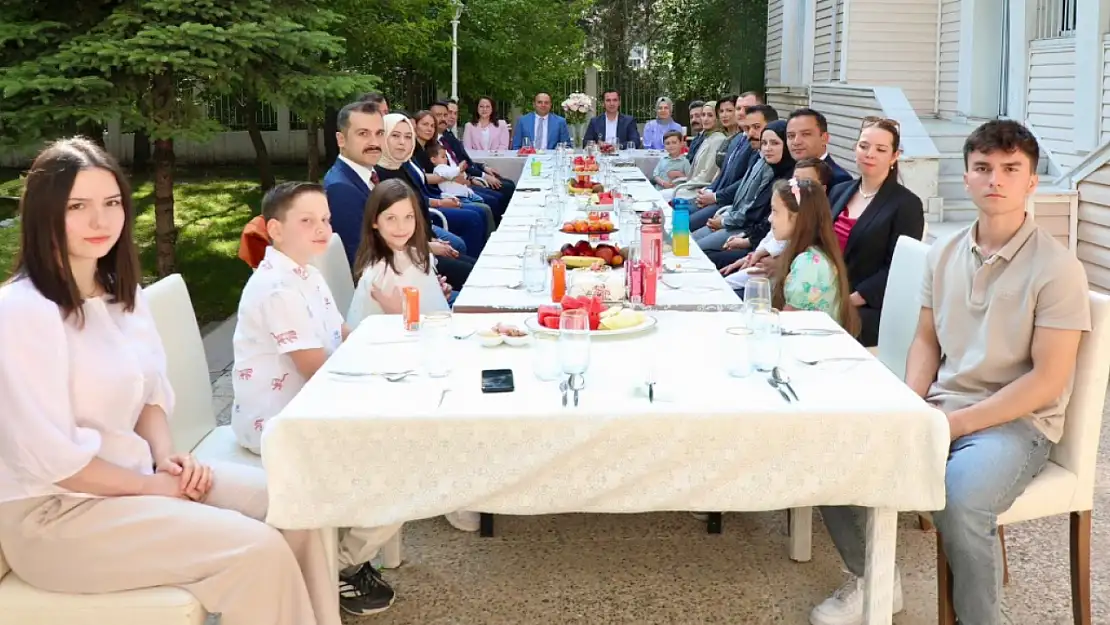 Vali Ahmet Karakaya, Mülki İdare Amirleriyle Bayramlaştı