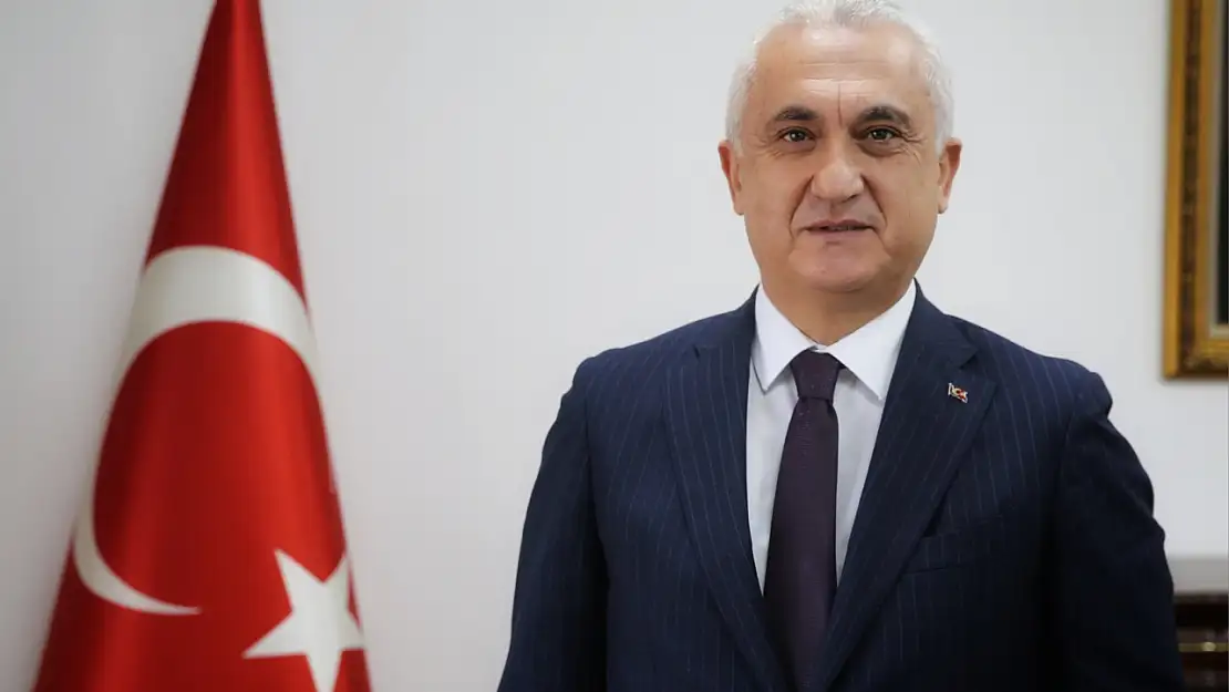 Vali Çakır'dan Anneler Günü'nde annelerin toplumdaki önemi vurgulandı