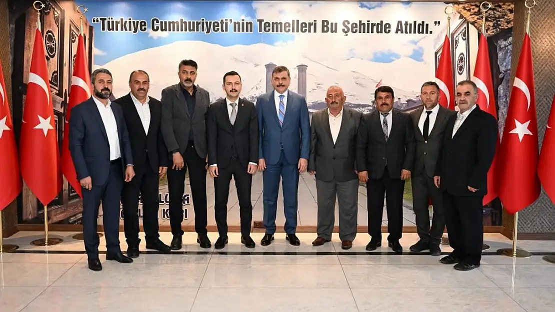 Vali Çiftçi, Aşkale'de Muhtarlarla Yerel Sorunları Görüştü