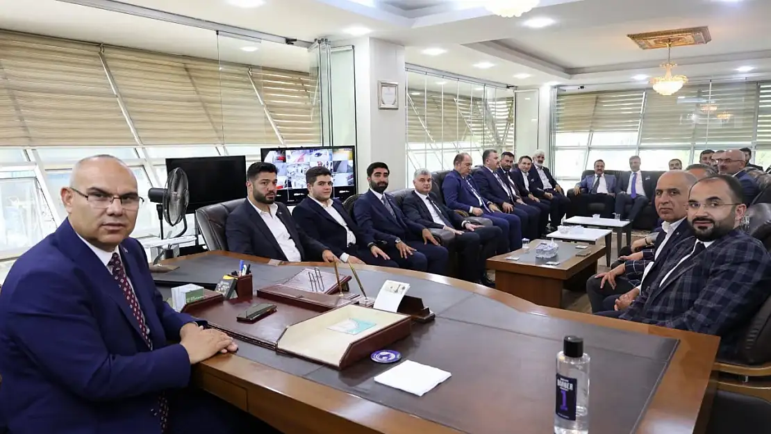 Vali Koç ve ASKON heyetinden Ağrı Ticaret Odası'na ziyaret