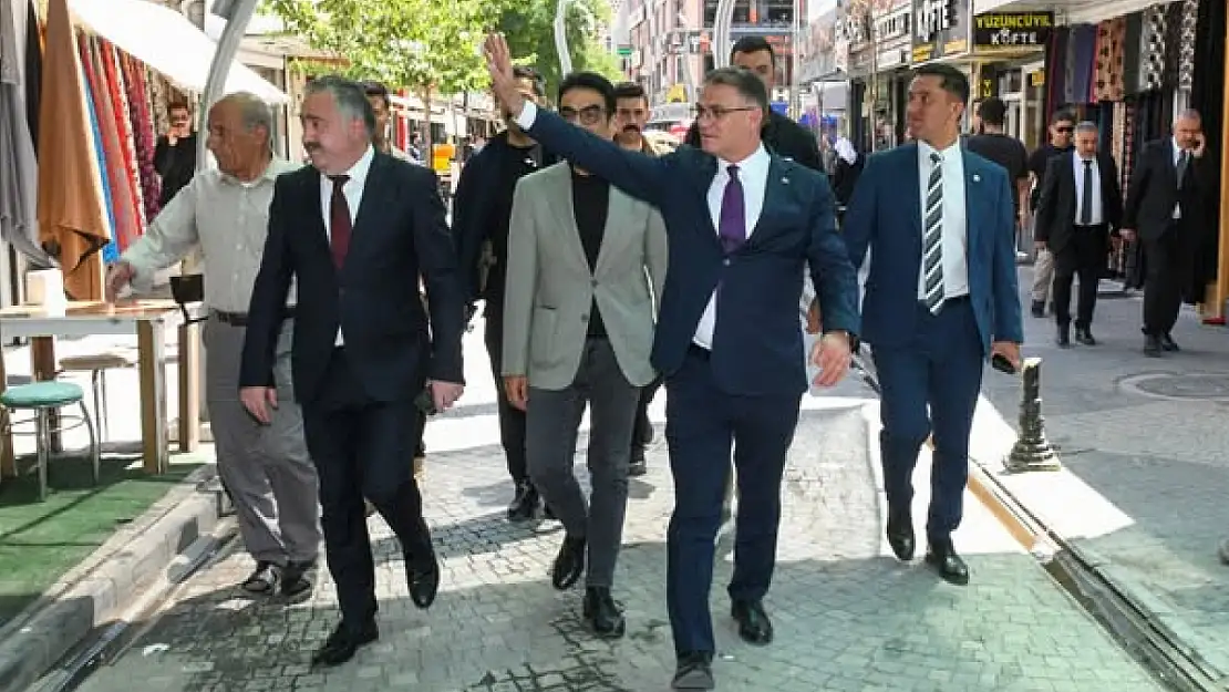 Vali Ozan Balcı'dan Esnaf Ziyareti ve Vatandaşlarla Samimi Buluşma