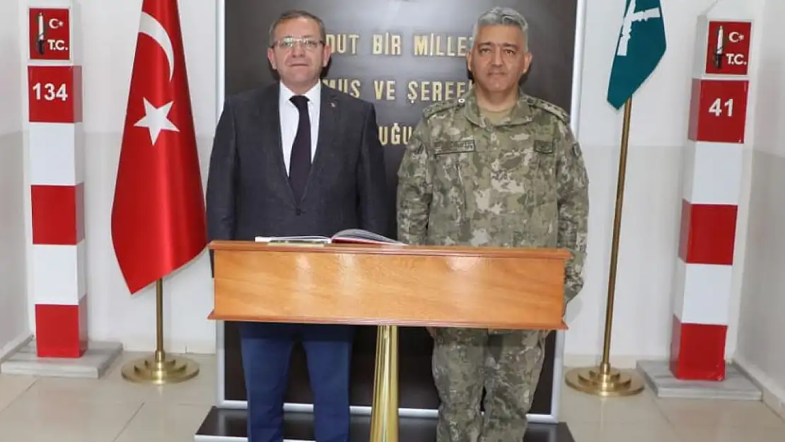 Vali Ziya Polat'tan 25'inci Hudut Tugay Komutan Yardımcısı Orhan Kurtoğlu'na Ziyaret