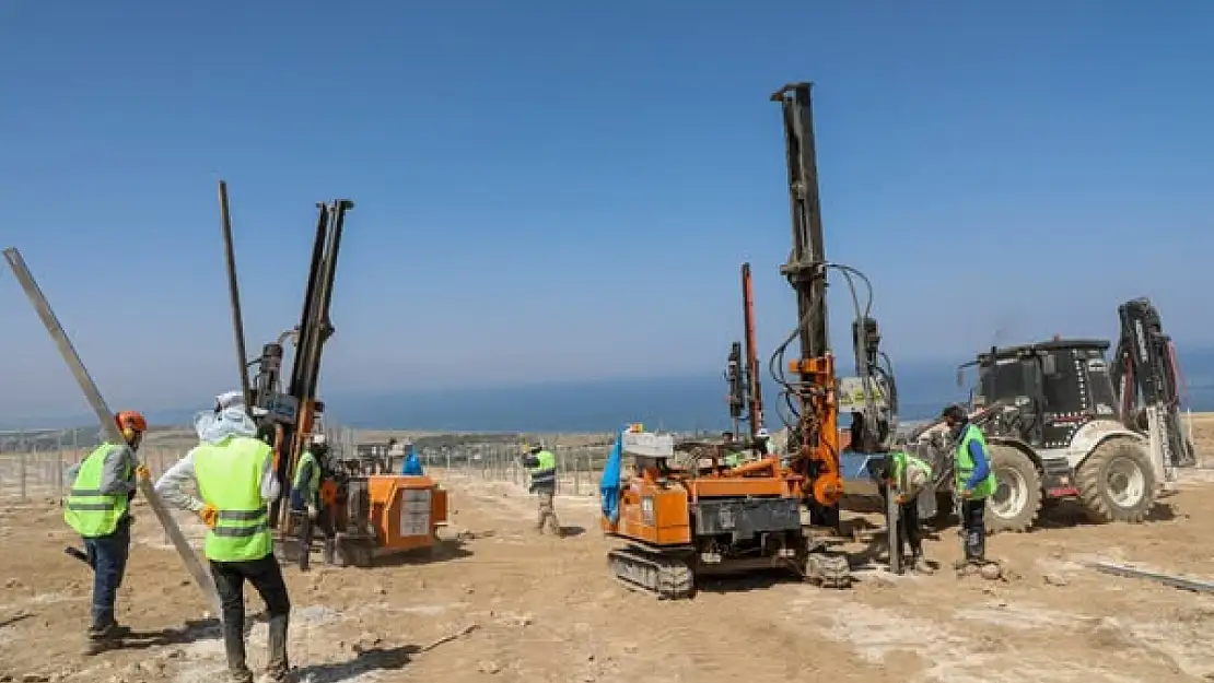 Van Büyükşehir Belediyesinden Dev Güneş Enerji Santrali Yatırımı