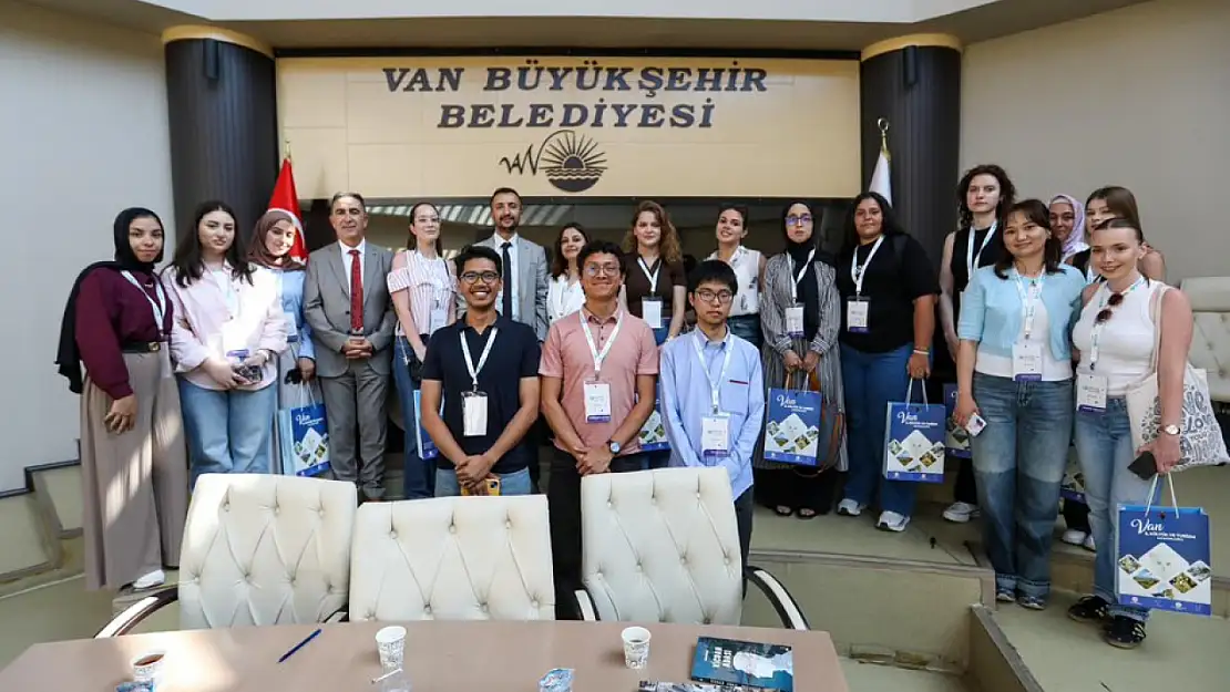 Van'da 14 Ülkeden Öğrencilere Türkçe Yaz Okulu ile Kültürel Etkileşim Fırsatı