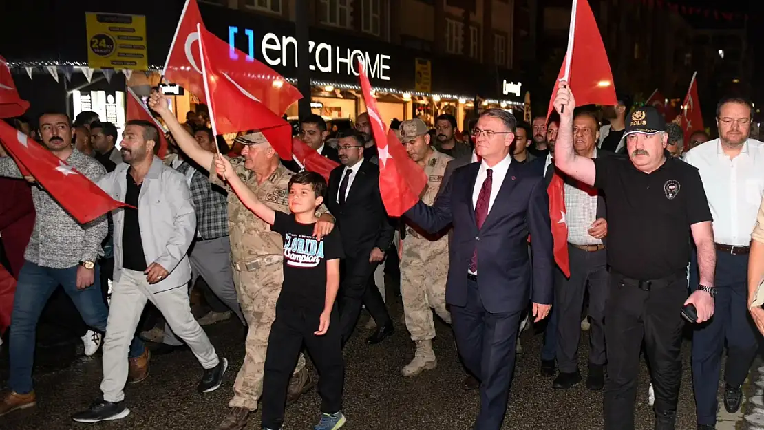 Van'da 15 Temmuz Demokrasi ve Milli Birlik Günü Anma Töreni