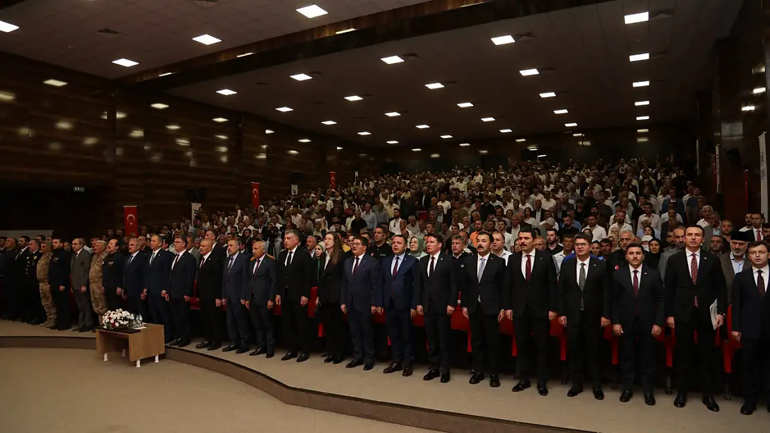 Van'da Afet Konutlarının Anahtar Teslim Töreni Gerçekleştirildi