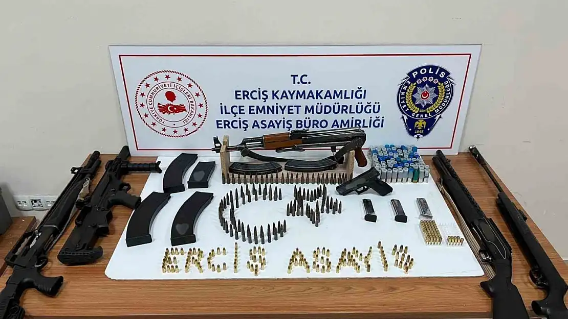 Van'da Farklı Suçlamalarla 94 Kişi Tutuklandı