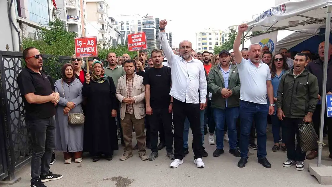 Van'da İşten Çıkarılan Çalışanlar: 'Bayramda Şeker Alacak Bile Paramız Yok'