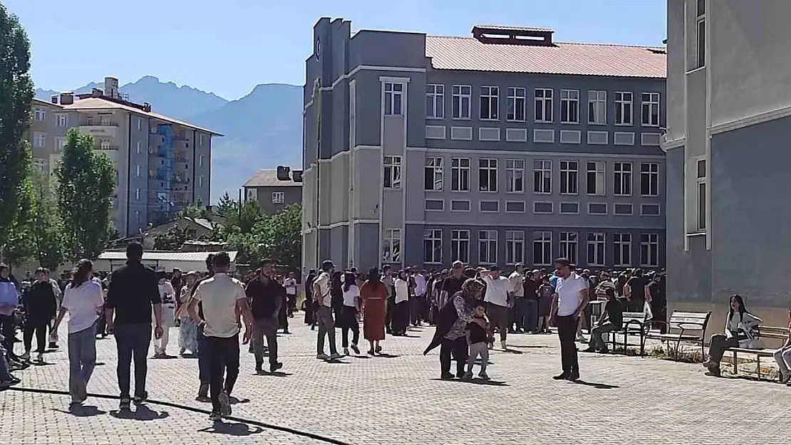 Van'da LGS Heyecanı Zirveye Ulaştı!