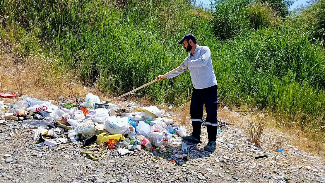 Van'da Mavi Bayraklı Plaj'da Temizlik Faaliyeti, Tatilciler için Çekici Hale Getirildi
