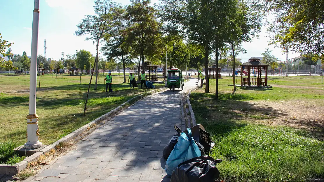 Van'da Parklarda Temizlik Seferberliği: Daha Temiz Bir Çevre İçin Hep Birlikte!