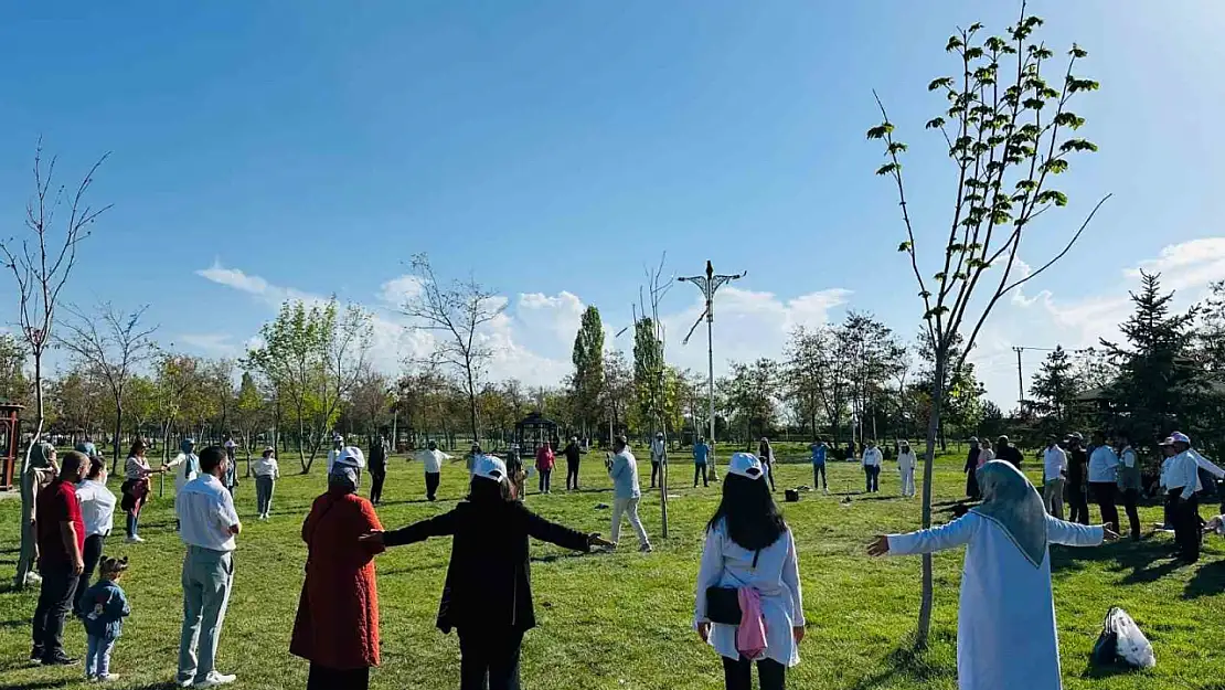 Van'da Sağlık İçin Hareket Et Etkinliği: Yürüyüş ve Egzersizle Kalp Sağlığı Vurgusu