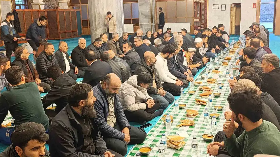 Van'da ümmet iftarı gerçekleşti