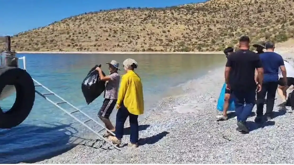 Van Doğa Sporları Kulübü'nden temiz çevre çağrısı: Çöpünüz kimliğinizdir, doğayı koruyalım