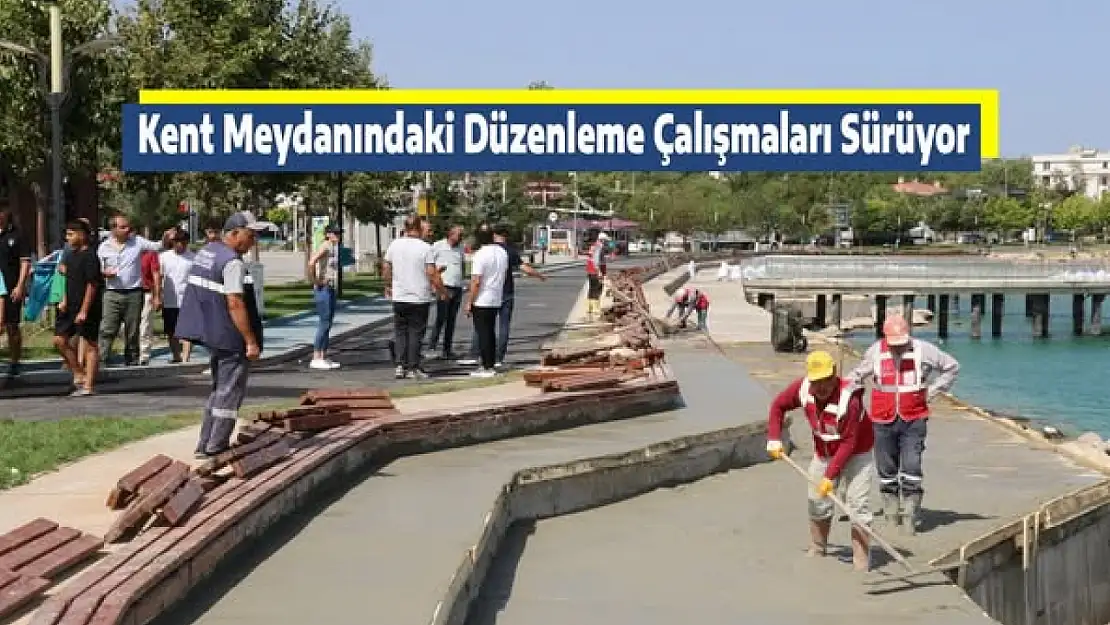 Van Edremit Belediyesi Kent Meydanı'nda Onarım Çalışmalarına Devam Ediyor