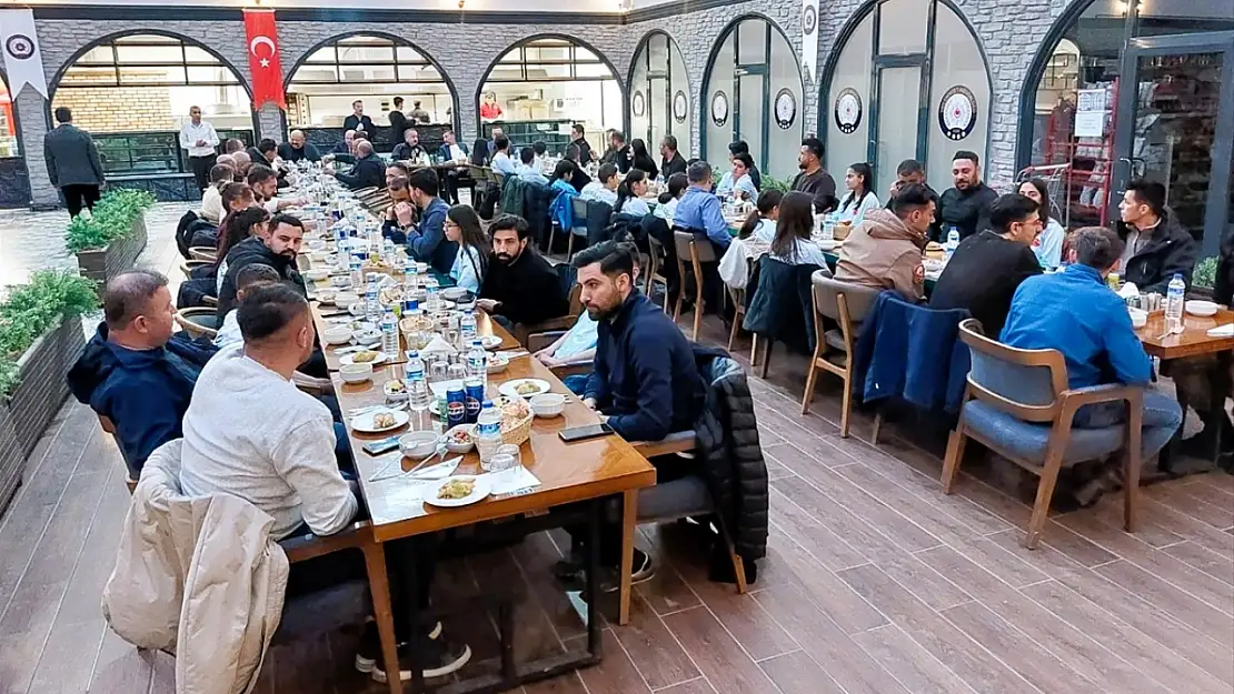 Van Emniyet Müdürü Mutlu, sporcularla iftarda buluştu