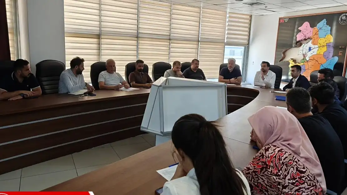 Van İl Sağlık Müdürlüğü'nde Yatırım ve Revizyon Değerlendirme Toplantısı Gerçekleştirildi