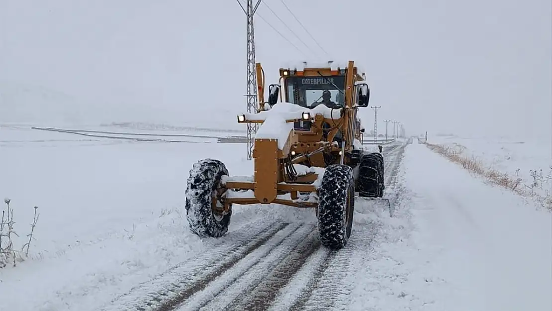 Van, Muş ve Bitlis'te 1169 yerleşim yerine ulaşım sağlanamıyor