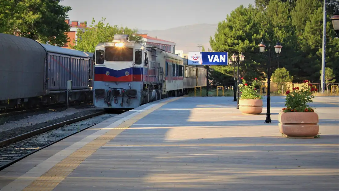 Van-Tahran tren seferleri yeniden başlıyor