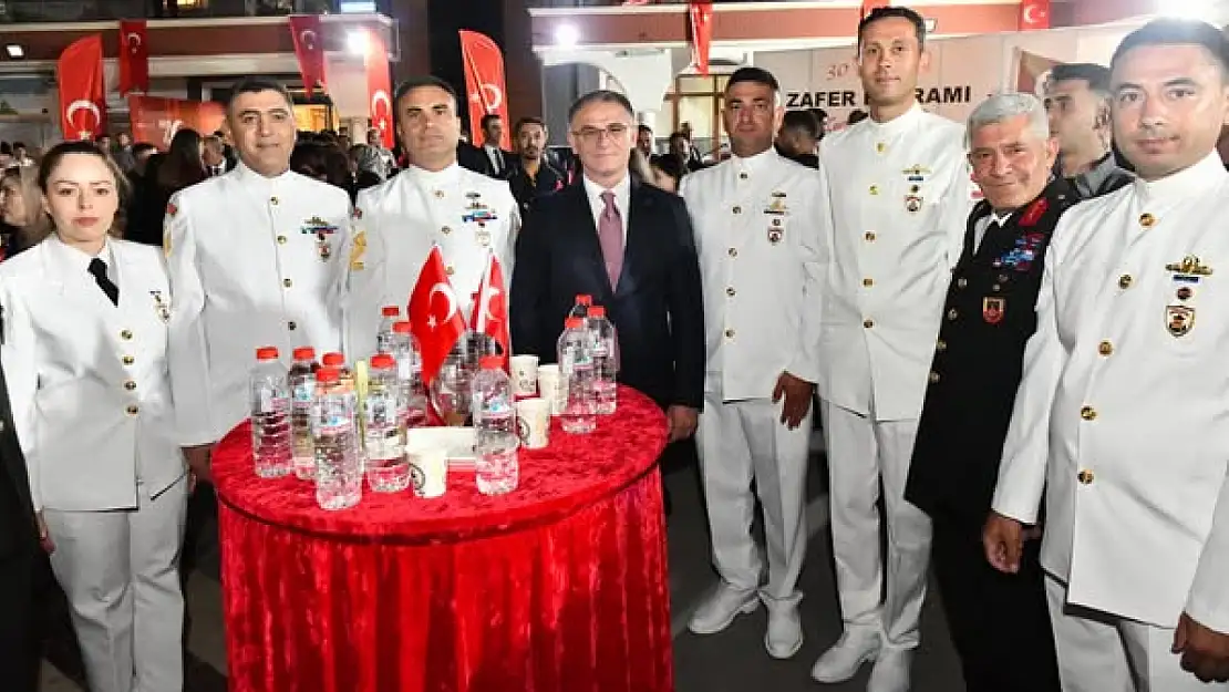 Van Valiliği Ev Sahipliğinde 30 Ağustos Zafer Bayramı Resepsiyonu Düzenlendi
