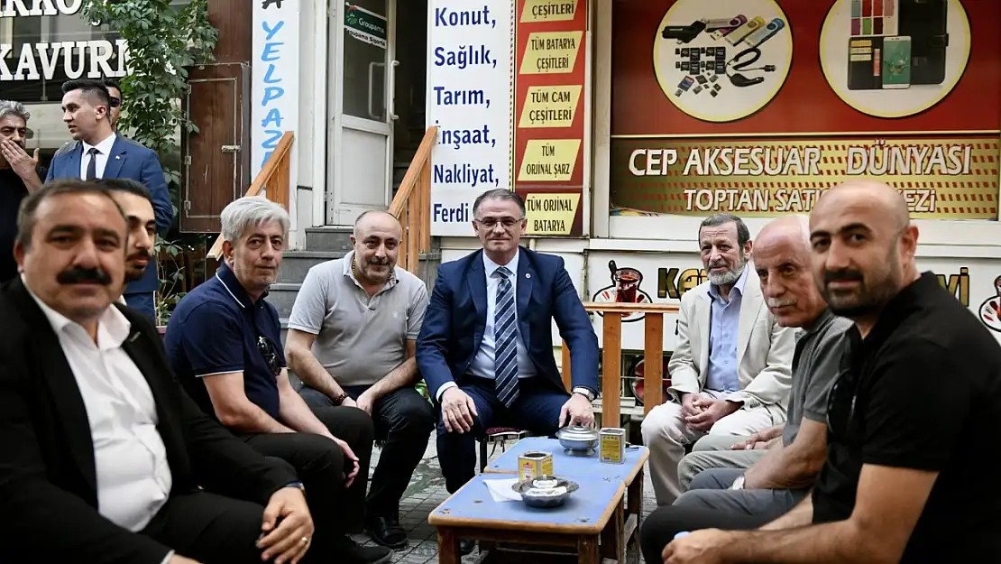 Van Valisi Balcı esnaf ziyaretleriyle toplumsal ilişkileri güçlendiriyor