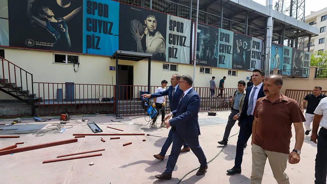 Van Valisi Balcı, stadyum yenileme çalışmalarını yerinde inceledi