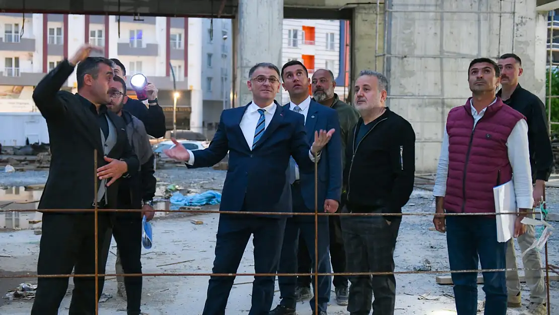Van Valisi Ozan Balcı, İl Halk ve Bebek-Çocuk Kütüphanesi İnşaatını Yerinde İnceledi