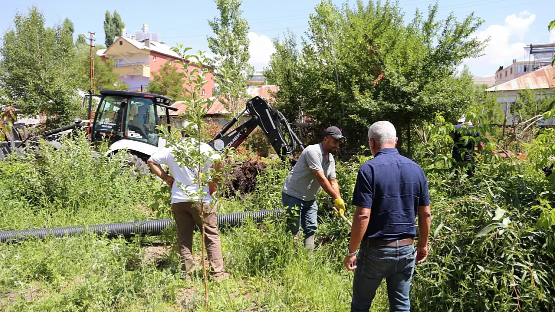 Varto Belediyesi'nden Gümgüm Mahallesi'nde Kanalizasyon Hattı Çalışması